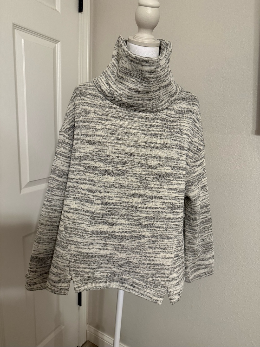 Marled Gray Turtleneck Pullover Sweater - Anthropologie Brand